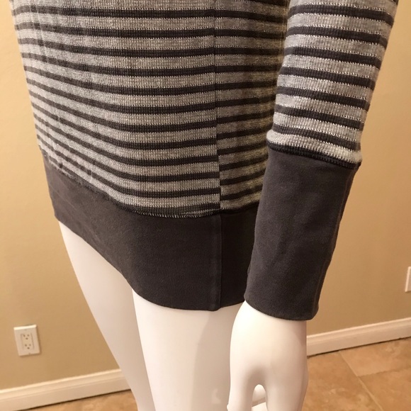 Victoria’s Secret Striped Pajama Top Long Jane - Picture 11 of 14